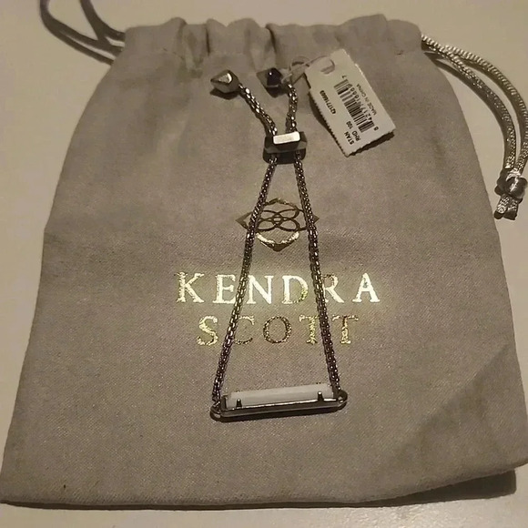 KENDRA SCOTT WHITE MOTHER OF PEARL BRACELET - Picture 3 of 3
